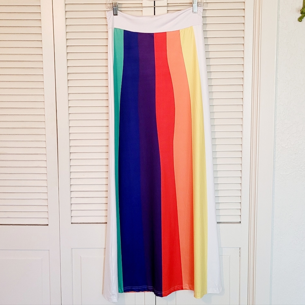 NWOT🌈Rainbow skirt